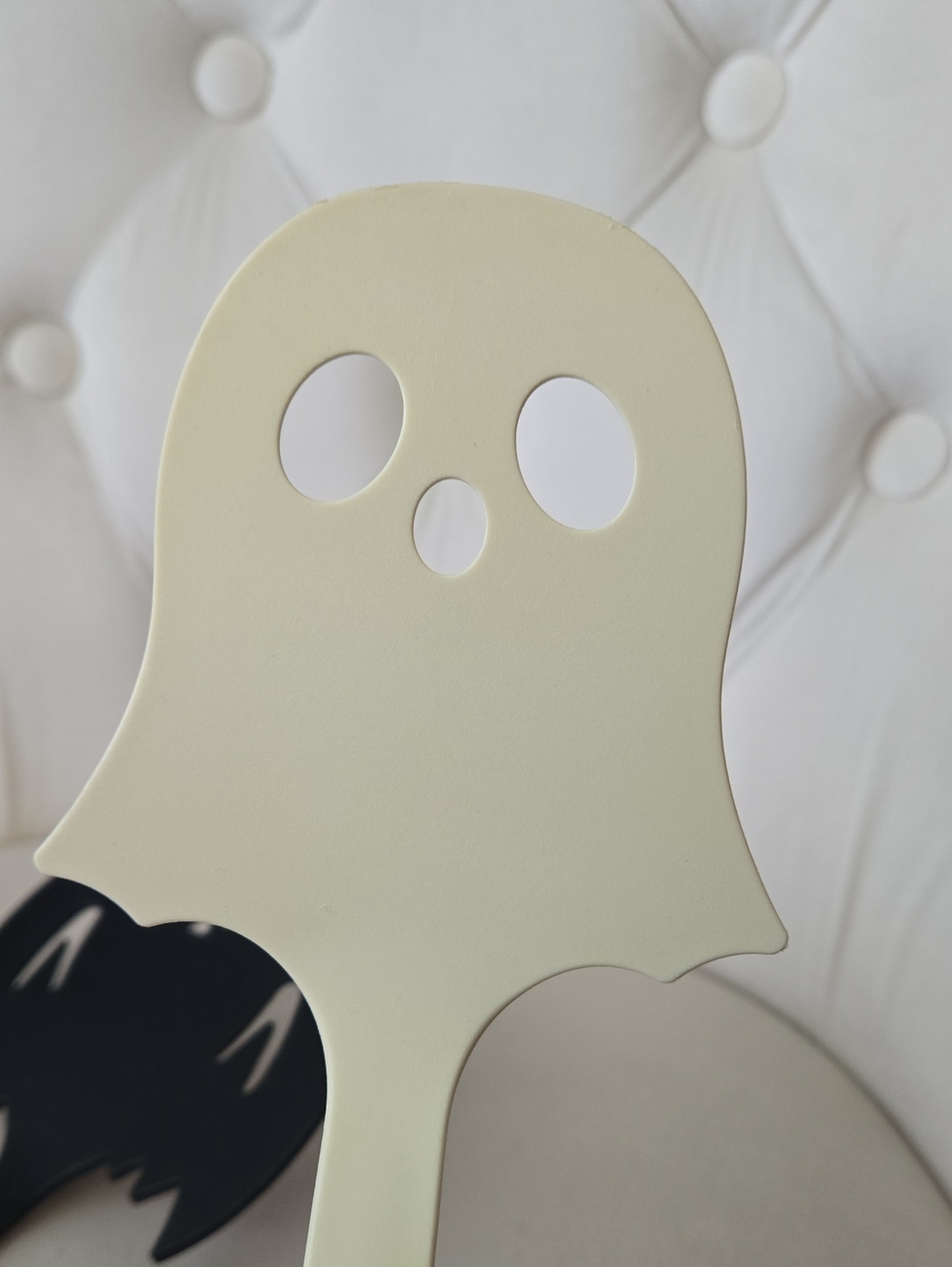 Halloween Ghost & Bat Plastic/Scratch Free Spatulas - Black and Cream, Like New - Picture 6 of 7